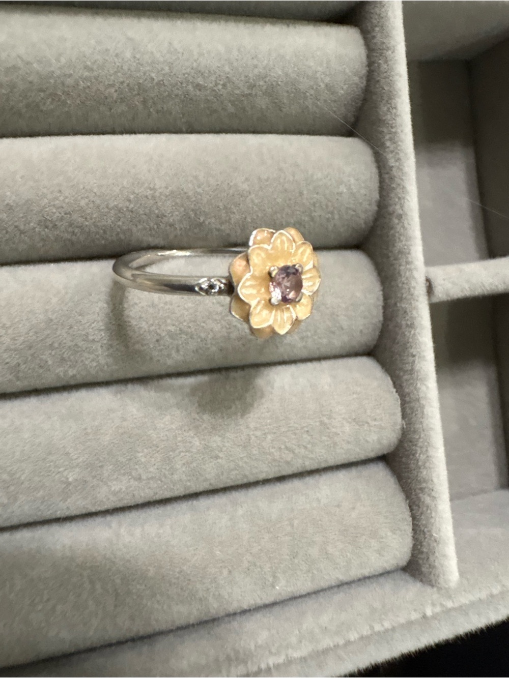 Pandora Flower Ring Lavender CZ Size 50 (US 5) - Picture 3 of 4
